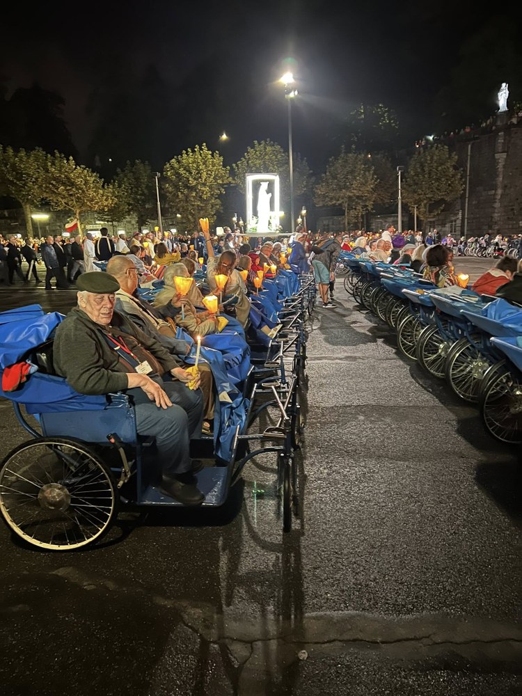 lourdes-2025-flambeaux